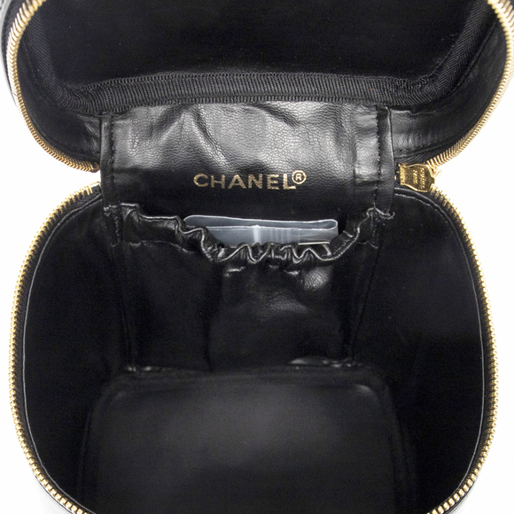 Chanel CC Tall Vanity Case - Picture 4 of 8